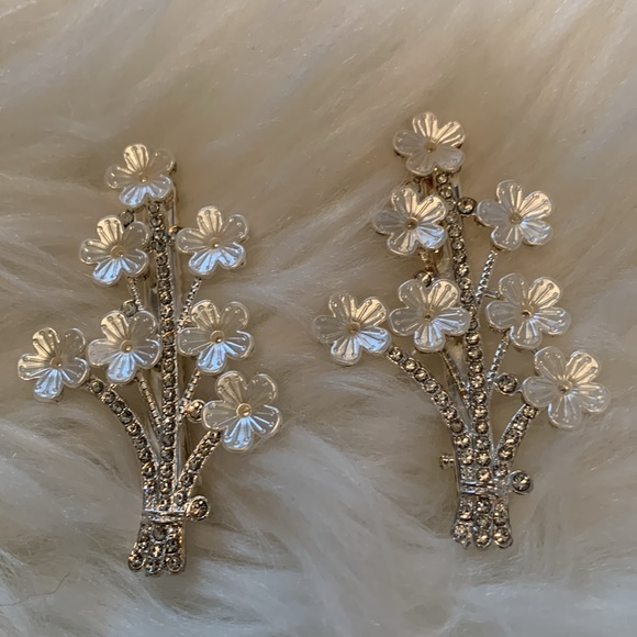 Gorgeous Flower Hair Clips - Picture 16 of 16